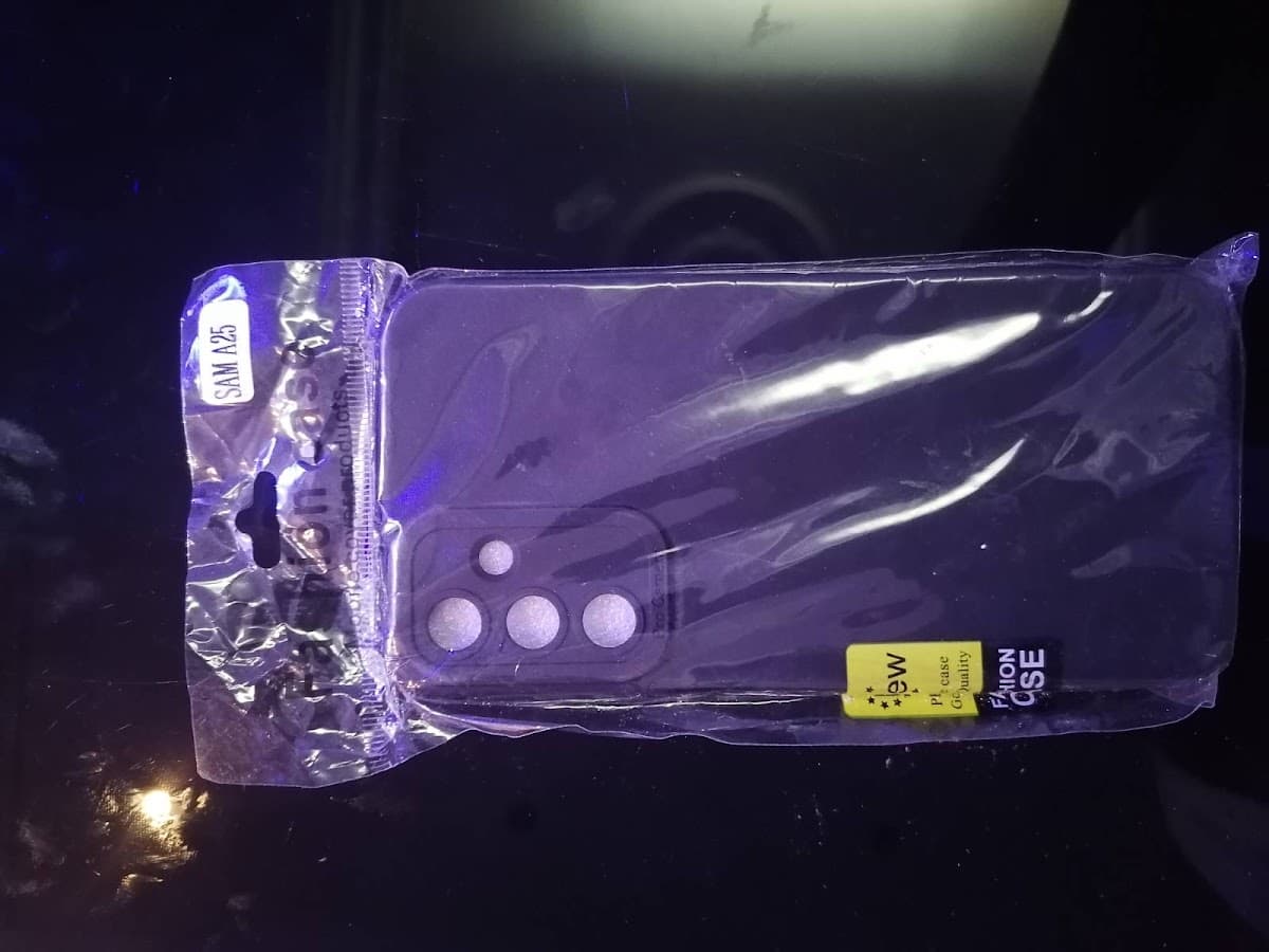 Capa de Telemóvel — Lisa Roxo-escuro — Samsung Galaxy A25